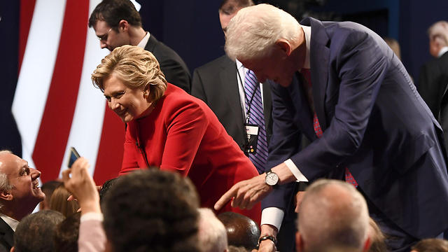 Hillary and Bill Clinton (Photo: AFP)