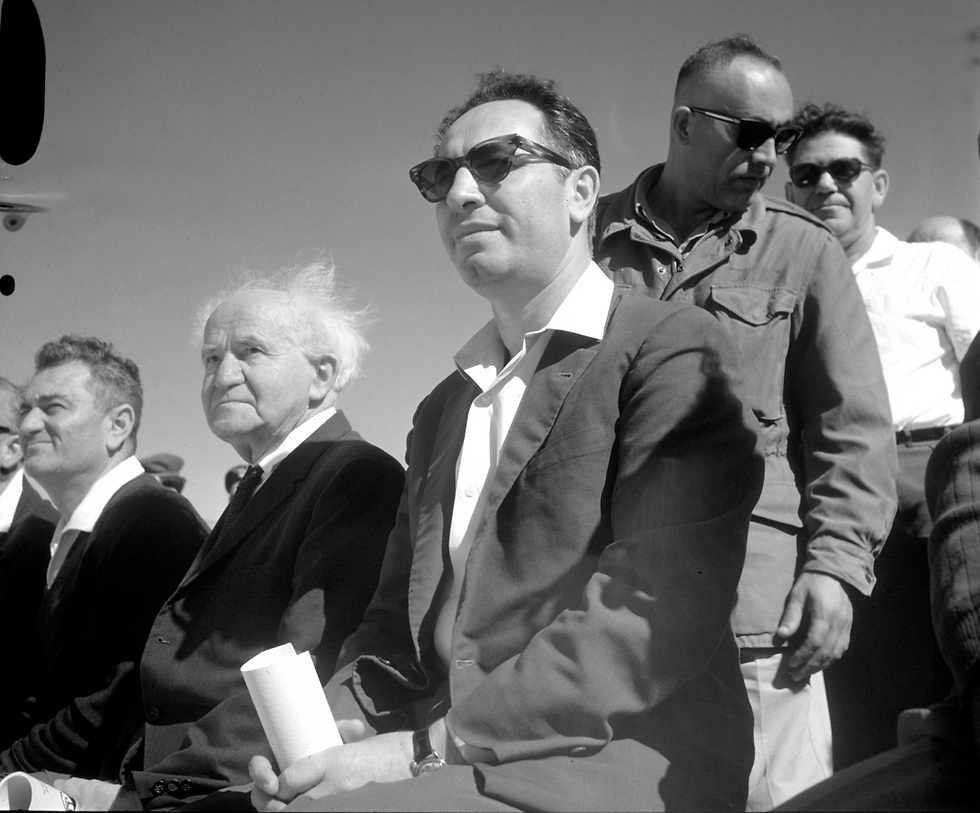 Ben-Gurion and Peres (Photo: IDF Archive) (צילום: מיקי אסטל, במחנה, ארכיון צה"ל במשרד הביטחון)