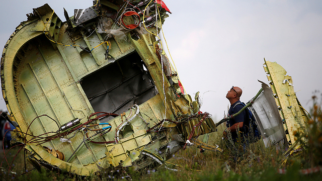 המטוס שהתרסק באוקראינה ב-2014 (צילום: רויטרס) (צילום: רויטרס)