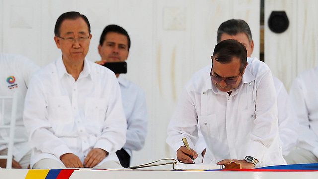 UN Secretary-General Ban Ki-moon at the signing. (Photo: Reuters)