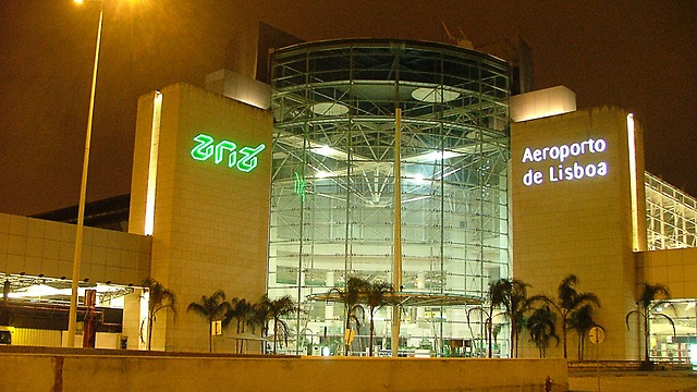 שדה התעופה הומברטו דלגדו בליסבון ()