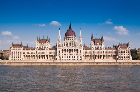 טיול אדריכלי ועיצובי בבודפשט: לחצו על התצלום למדריך (צילום: Shutterstock)