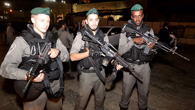 IDF Border Patrol soldiers prepare with extra vigilence for the Jewish tradition of 'Slihot' (Photo: Gil Yohanan)