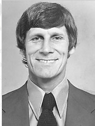 מאמן ארה"ב ב-1973 גורדון בראדלי