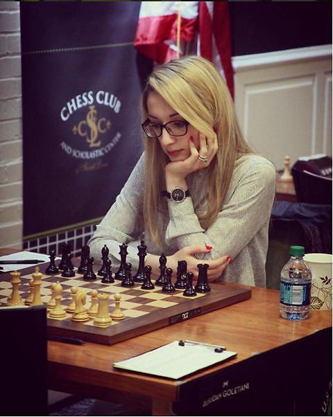 בינתיים באיגוד השחמט העולמי מנסים להתחמק. פאיקידזה בפעולה (צילום: מתוך האינסטגרם)