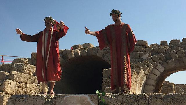 Actors at the Caesarea National Park (Photo: Avivit Arel)