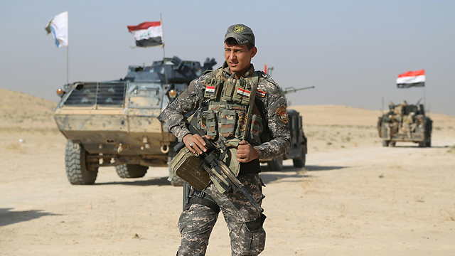 An Iraqi soldier on his way to Modul (Photo: Reuters)