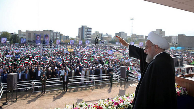 נשיא איראן מתקבל בחום באראק (צילום: EPA) (צילום: EPA)