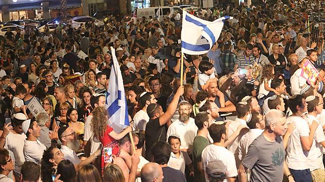 Kikar Rabin in Tel Aviv (Photo: Motti Kimchi)