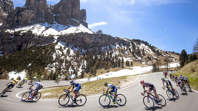 Giro d'Italia bicycle race in May (Photo: EPA)