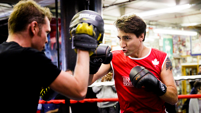 Canada's Prime Minister Justin Trudeau practicing boxing (Photo: EPA)