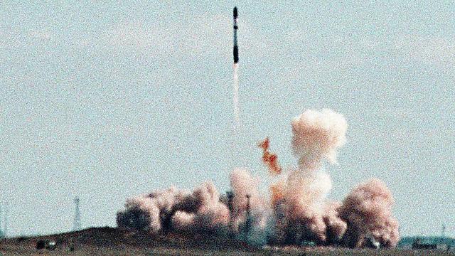 ניסיוי שיגור של שטן SS-18. יוחלף על ידי הטיל החדש סארמאט RD-28 ()