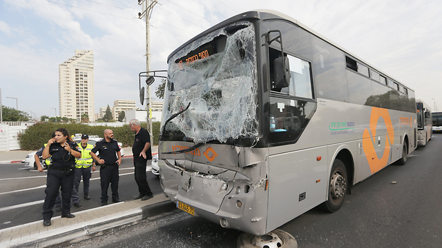 תאונה בשדרות רוקח, תל אביב (צילום: ירון ברנר) (צילום: ירון ברנר)
