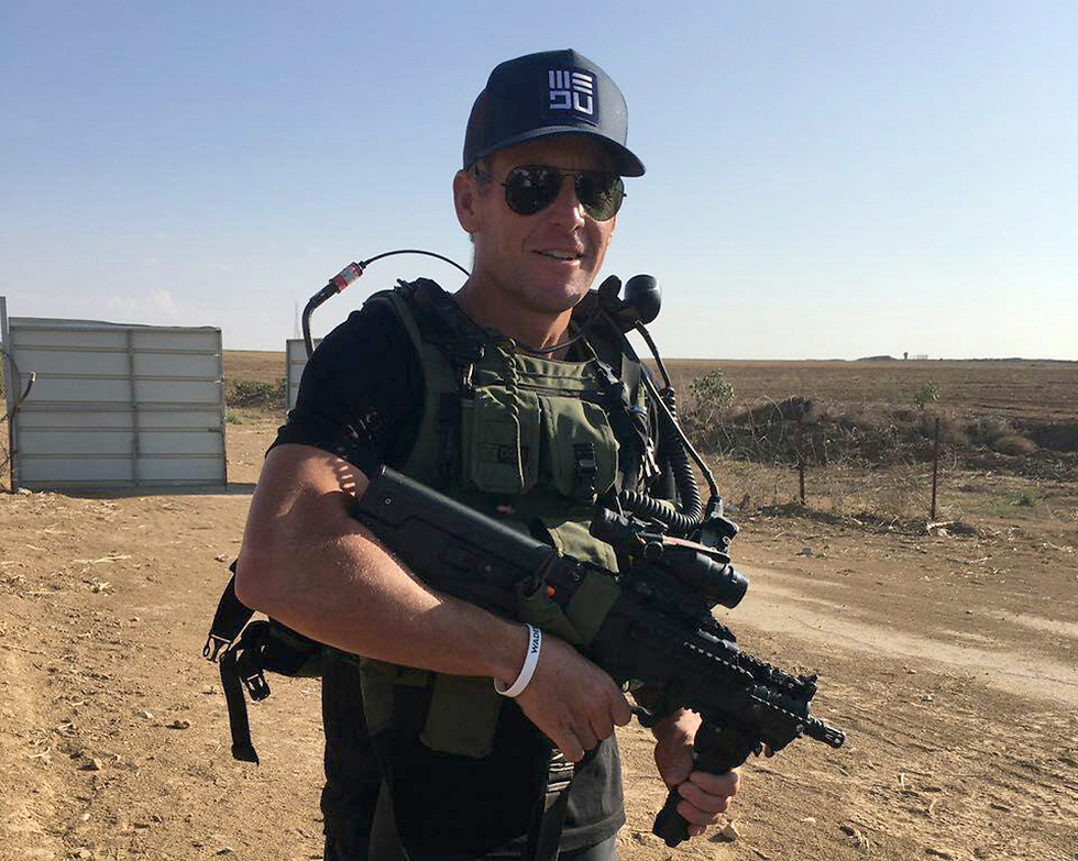 Armstrong today outside Gaza (Photo: OR movement)