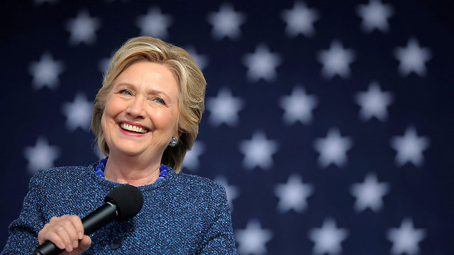Clinton speaking at an election rally in Iowa (Photo: Reuters)