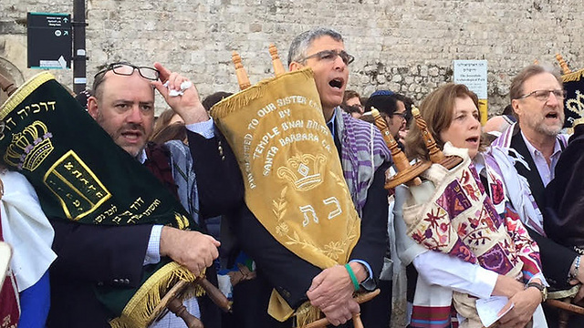 Reform Jews praying together at the Western Wall 