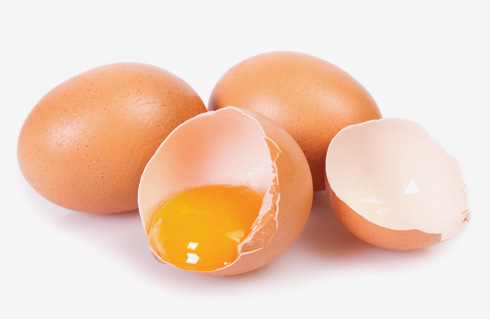 אפשר להחליף כל ביצה ברבע כוס רסק תפוחי עץ (צילום: Shutterstock)