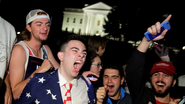 Trump supporters celebrate outside the White House (Photo: Reuters)