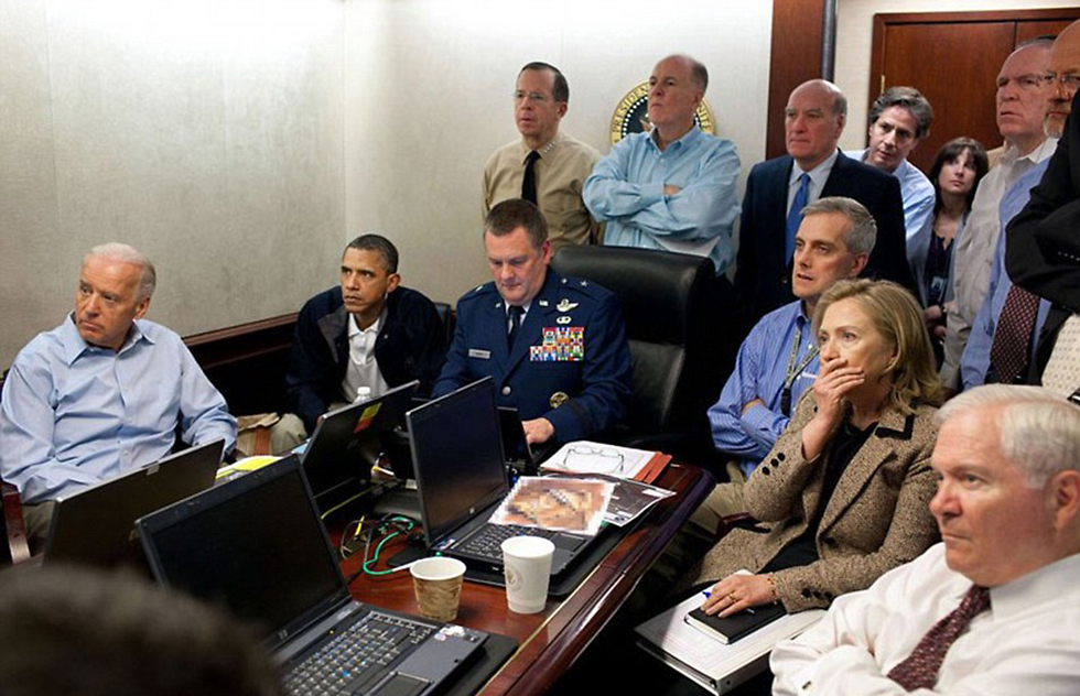 אחת התמונות המפורסמות בחדר המצב בבית הלבן לפני חיסול אוסמה בן לאדן (צילום: Offical White House Photo) (צילום: Offical White House Photo)