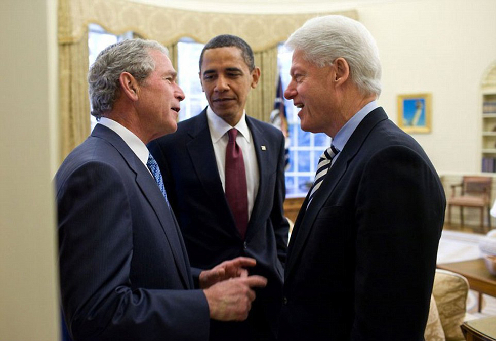 הנשיא, זה שלפניו וזה שלפניו. אובמה, בוש הבן וקלינטון (צילום: Offical White House Photo) (צילום: Offical White House Photo)