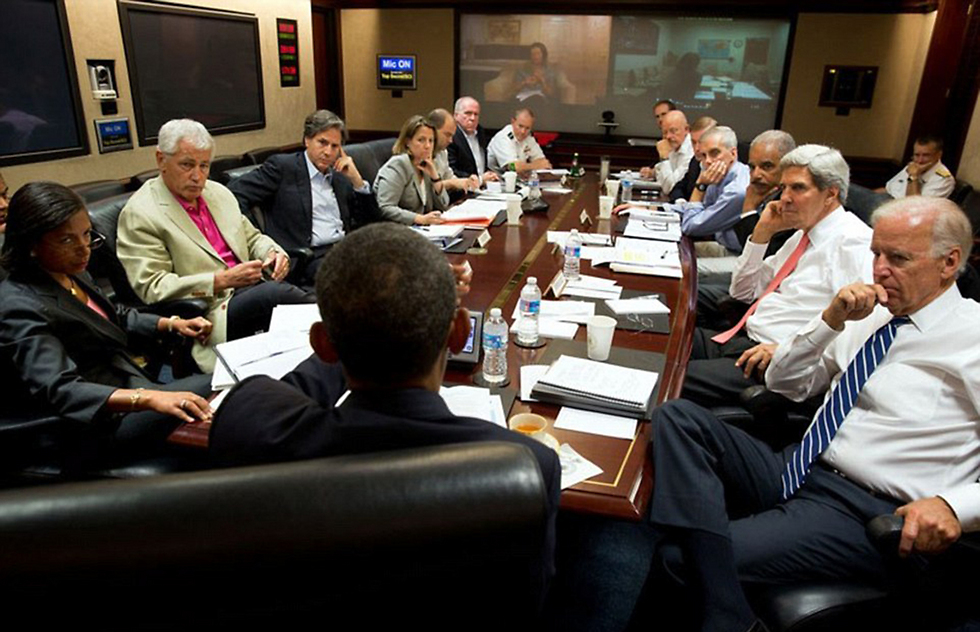 שיחה עם בכירי הממשל בנושא המשבר בסוריה (צילום: Offical White House Photo) (צילום: Offical White House Photo)