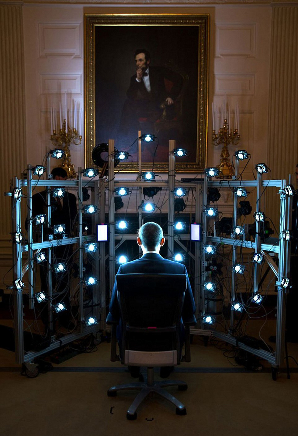אובמה 2.0. מצטלם לתמונה בשלושה מימדים (צילום: Offical White House Photo) (צילום: Offical White House Photo)