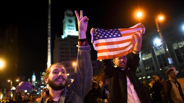 Anti-Trump protestors in Philadelphia (Photo: Reuters)