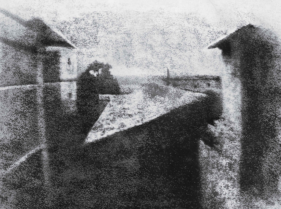 1826. "נוף מהחלון בלה גרא", התמונה שנחשבת לראשונה שצולמה בהיסטוריה (צילום: Joseph Nicéphore Niépce) (צילום: Joseph Nicéphore Niépce)