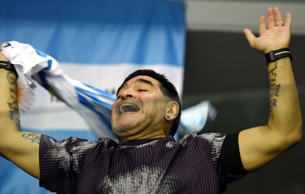 גם מראדונה לא עזר לארגנטינה (צילום: AFP) (צילום: AFP)