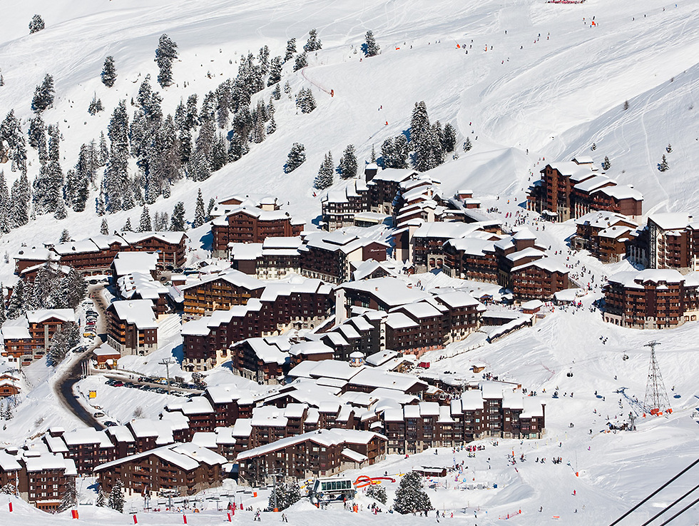 עיירת הסקי הצרפתית, לה פלאן (צילום: iStock) (צילום: iStock)