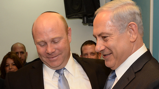 Sheffer with Netanyahu (Photo: Kobi Gideon, GPO)