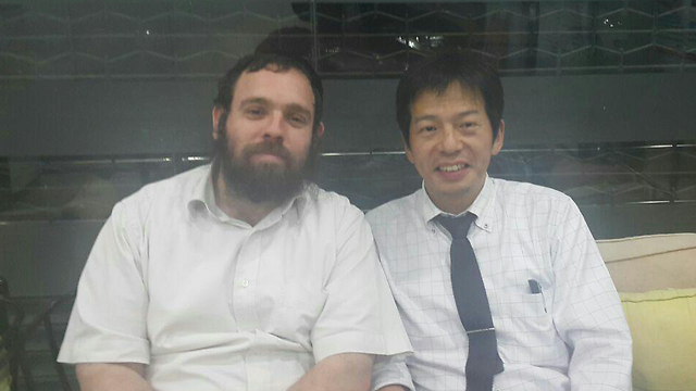 Rabbi Lipshits and the Japanese Consulate General