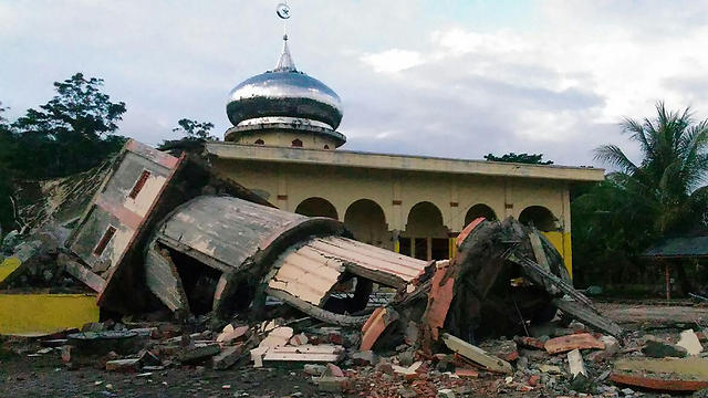 מסגד שקרס (צילום: AFP) (צילום: AFP)