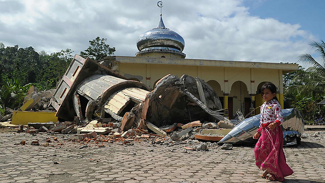 Destruction in Indonesia (Photo: EPA)