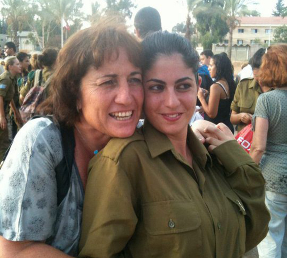 Sigalit Bezaleli with her daughter, Hila