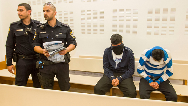 חשודים במקרה בהארכת המעצר לפני שבועיים (צילום: עידו ארז) (צילום: עידו ארז)