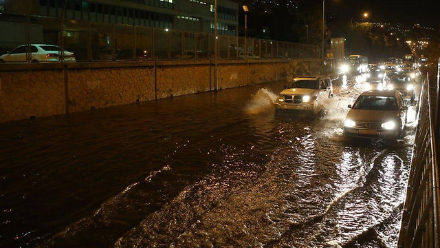 Flooding in Haifa (Photo: Elad Gershgoren)