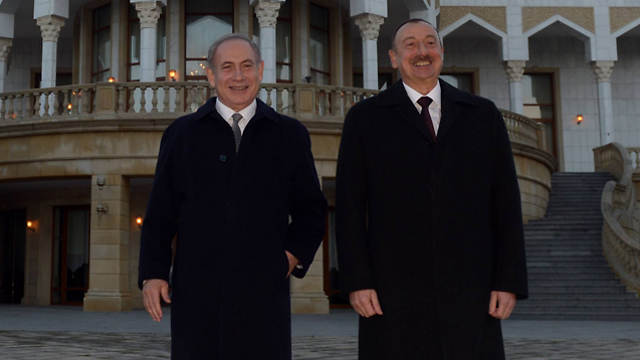 Нетаниягу и Алиев. Фото: Хаим Цах, ЛААМ (צילום: חיים צח, לע"מ)