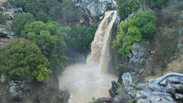 Waterfall on the Sa'ar river (Photo: Avihu Shapira)