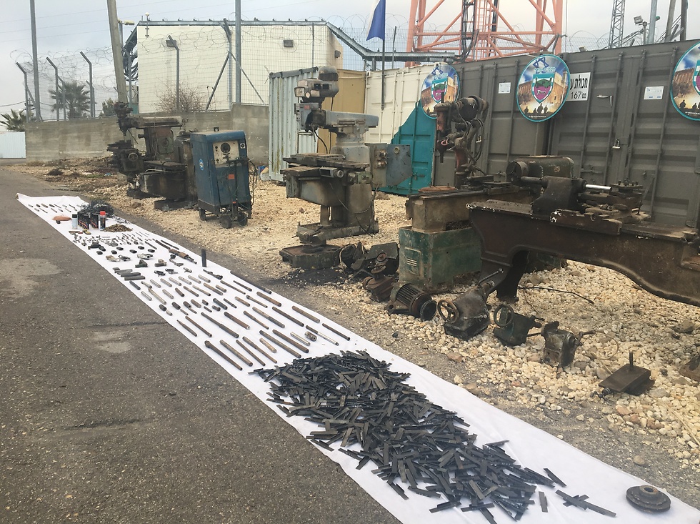 Confiscated weapons and materials (Photo: IDF Spokesperson's Unit) (Photo: IDF Spokesperson's Unit)