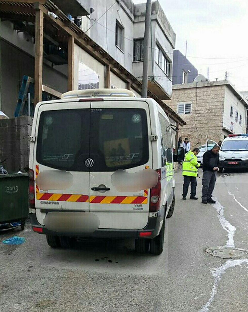 רכב ההסעות שפגע בקשיש (צילום: דוברות המשטרה) (צילום: דוברות המשטרה)