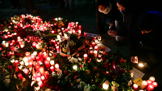 Candles laid in memory of the Berlin attack (Photo: AFP)