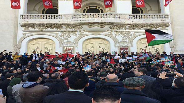 הפגנה בתוניסיה במחאה על החיסול, היום ()