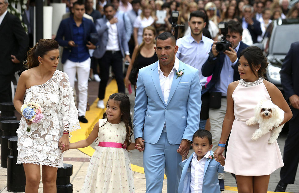 המשפחה המורחבת (צילום: AFP) (צילום: AFP)