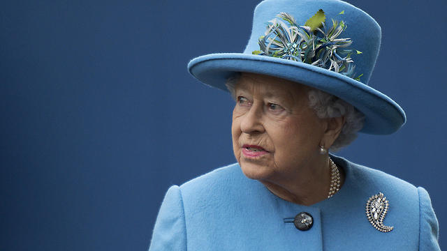 בשלבי החלמה. המלכה הבריטית אליזבת השנייה (צילום: AFP) (צילום: AFP)