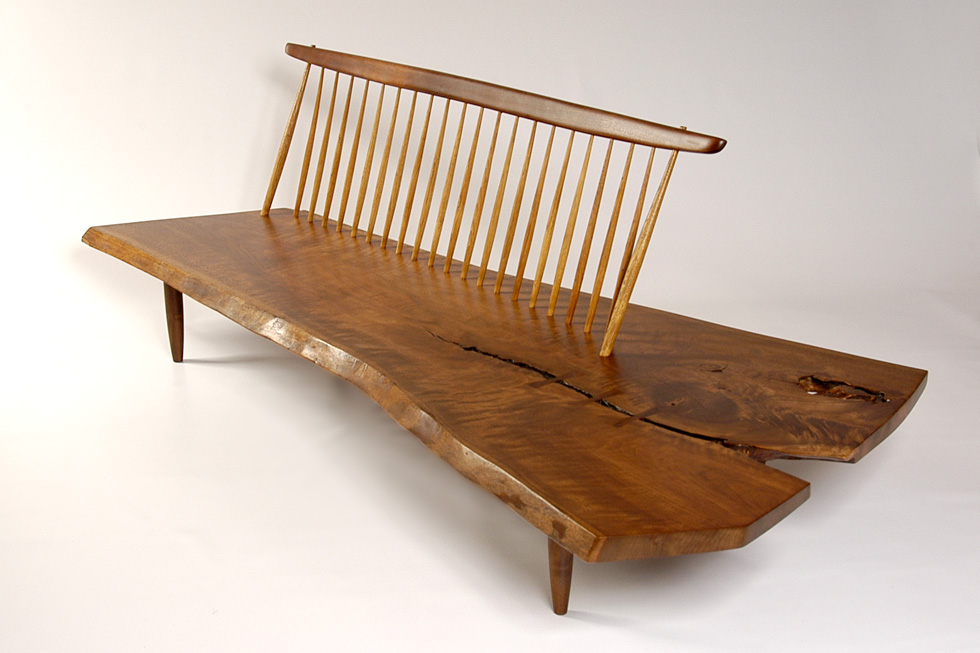 מה סוג קסמם של הרהיטים שיצרו השייקרים האמריקאים? לחצו לכתבה  (צילום: George Nakashima Woodworker, S.A.)