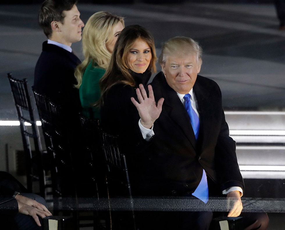 L to R: Jared Kushner, Ivanka Trump, Melania Trump and Donald Trump (Photo: AP) (צילום: AP)