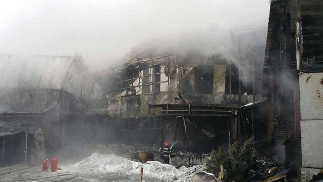 מועדון במבו בבוקרשט. 44 בני אדם נפגעו בשריפה ()
