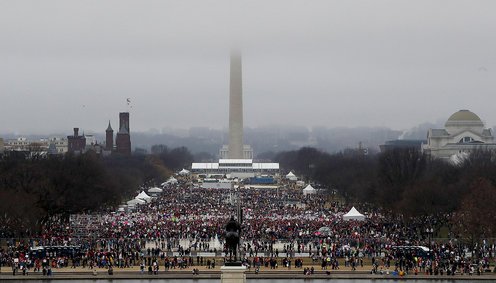 כלי התקשורת סילפו את מספר המשתתפים בהשבעת טראמפ? מחאת הנשים בוושינגטון, אתמול (צילום: AFP) (צילום: AFP)