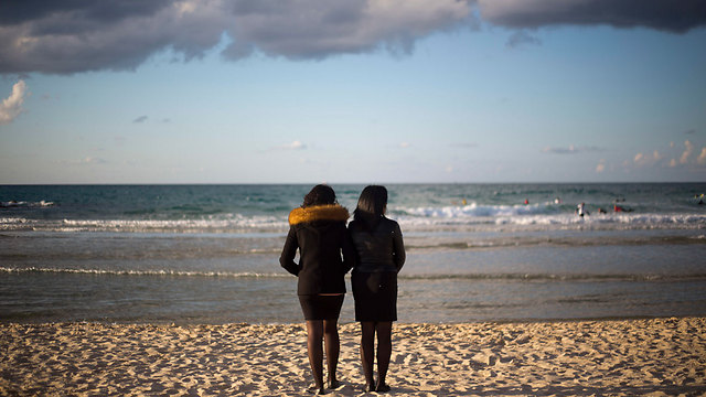 חוף נתניה, בסוף השבוע (צילום: AP) (צילום: AP)